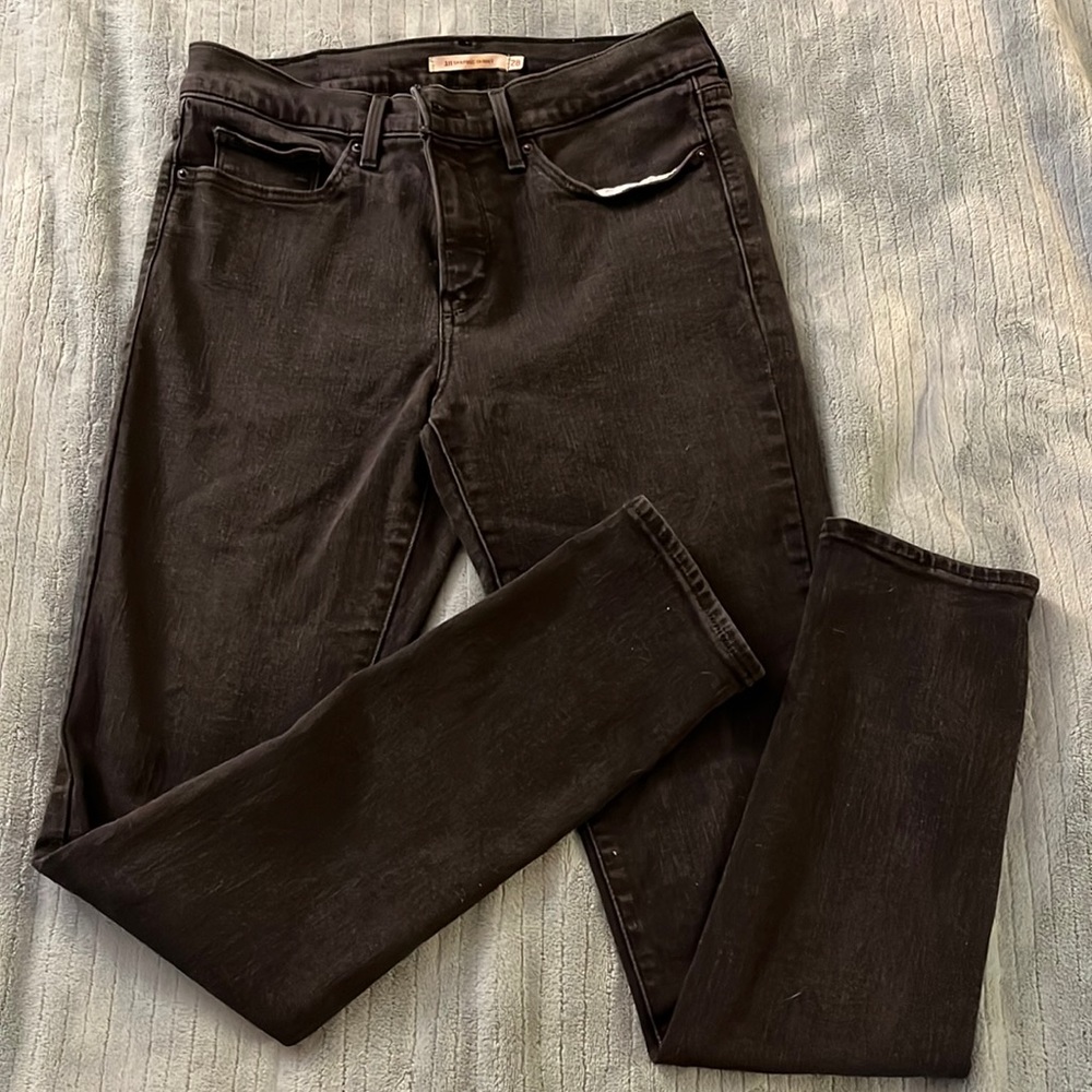 Levis skinny jeans size 28
